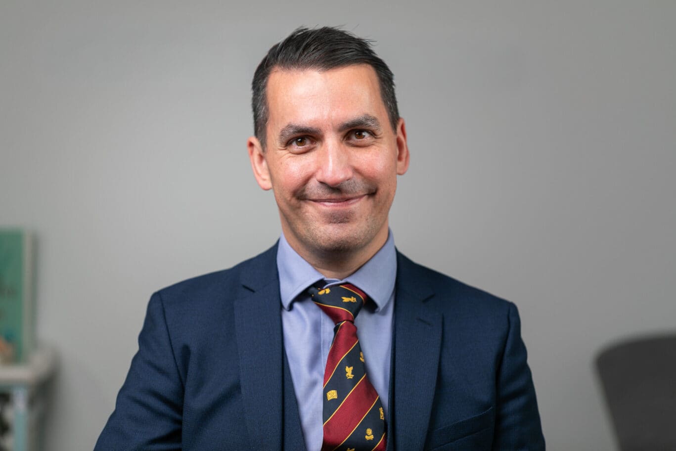 Mr David Izadi - Consultant Plastic Surgeon